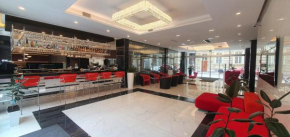 Silver Crown Hotel & Residence, Palace Quarter